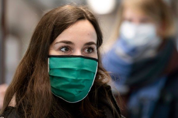担心第二波疫情 魁省医护人员要求强制使用口罩