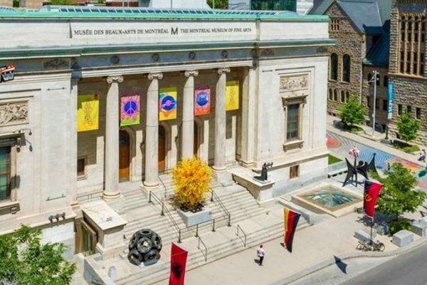 蒙特利尔博物馆的夏季室外工坊以及徒步旅行活动