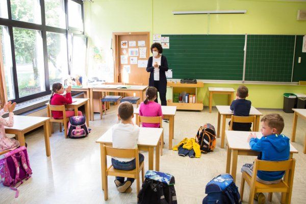 如何安全地返回学校?