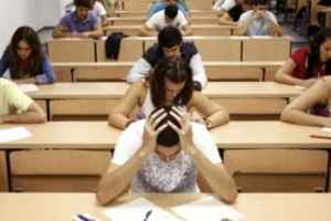 只在魁省强制的中学部级考试导致毕业率较低