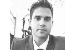 魁省急诊医生简历不实遭吊销执照