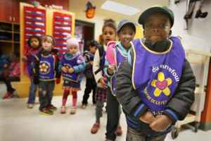 蒙特利尔公立学校春假托儿服务可能削减位置