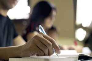 魁省数学统考不及格率太高   教育部门降低通过门槛