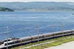 蒙特利尔支持在魁北克和多伦多之间开通高铁