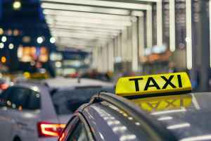 蒙特利尔机场管理局呼吁打击非法出租车