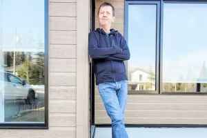 魁省一男子在新冠疫情期间 提起诉讼45次却付出沉重代价