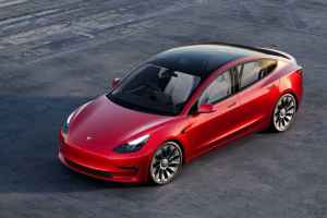 享受魁省政府补贴的特斯拉在安省转卖出高价