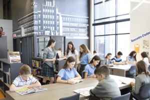 蒙特利尔学校服务中心填补教师空缺  无证可上岗