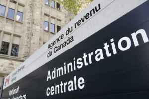 加拿大税务局已有120名官员因欺诈被解雇