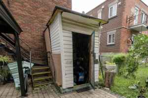 一名幻想破灭的难民宁愿通过非法途径返回美国