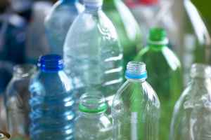 魁省增加罐头和瓶子退货退款