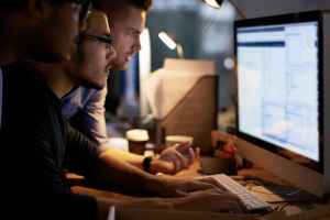 手机APP成为提供虚假工作机会的骗局