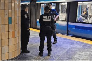蒙特利尔一名女子在地铁袭击人 被逮捕