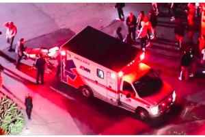 环球影城游车车祸:多游客被甩出 15人受伤 1人重伤…