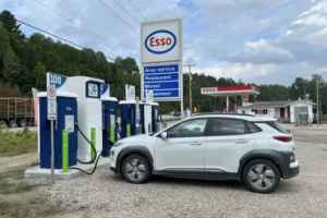 魁省政府为何考虑推迟燃油汽车销售禁令？