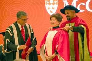 麦吉尔大学为包玉刚的女儿授予荣誉学位惹争议