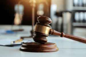 魁北克法官裁定政府因非法拘留赔偿1.64亿元