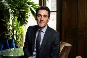 魁北克高铁尚未动工  公营公司高层年薪超百万