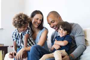 魁省建立新的父母联盟制度