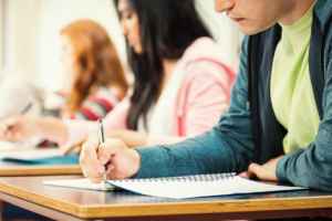 2025年，获得更高的文凭还重要吗？