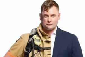 魁省最富有消防员涉嫌欺诈老年客户的房产