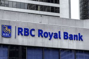 加拿大皇家银行据称  被一名前地产经纪人骗走1720万