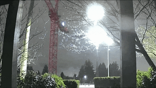 天空一声巨响 强光闪亮！温哥华大地狂颤！地震？坠机？UFO？ ...