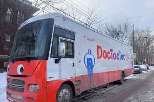 DocTocToc儿童医疗服务巴士开进蒙特利尔社区