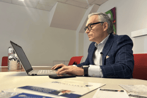 蒙特利尔地产经纪在社交媒体发布英文信息被魁省语言机构盯上 ...