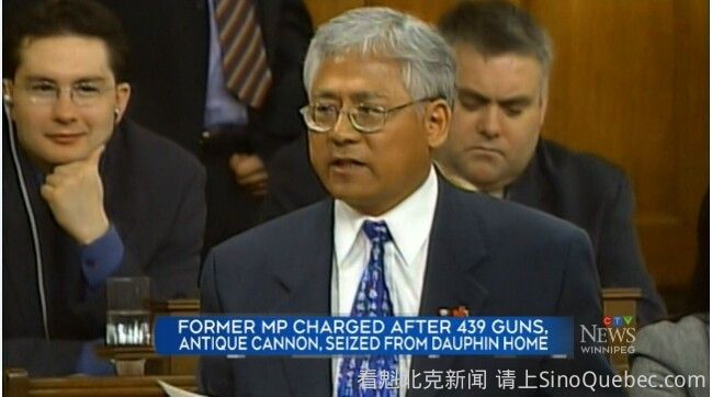 加拿大前华裔国会议员涉非法持枪，家中搜出439支枪1门大炮