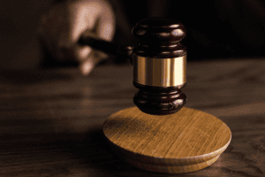 护士擅自查阅同事病历 被暂停执业两个月